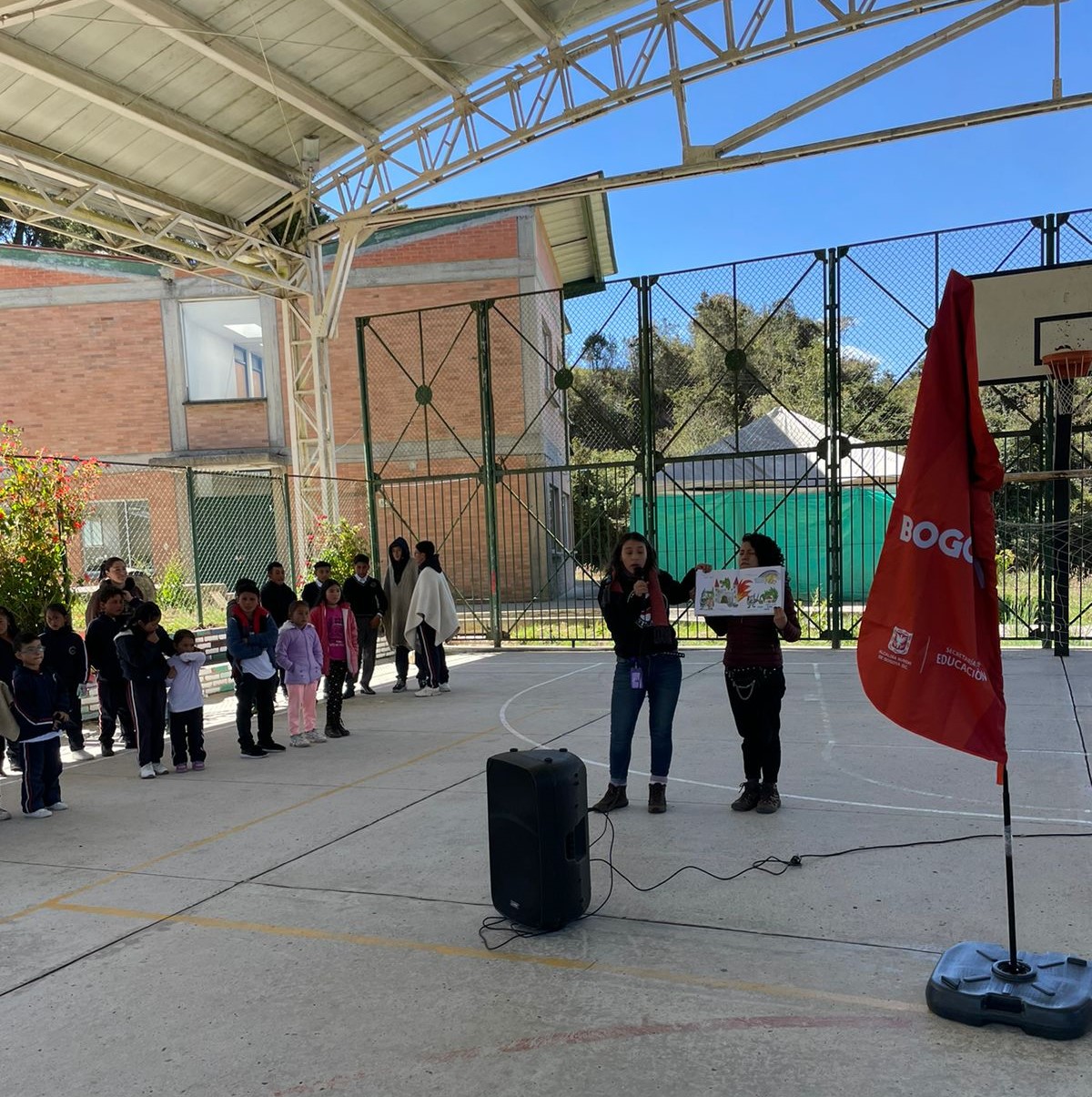Imagen de la Lectura del cuento "El monstruo de colores va al cole"