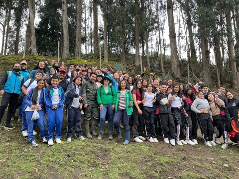 Estudiantes asistentes a la actividad.