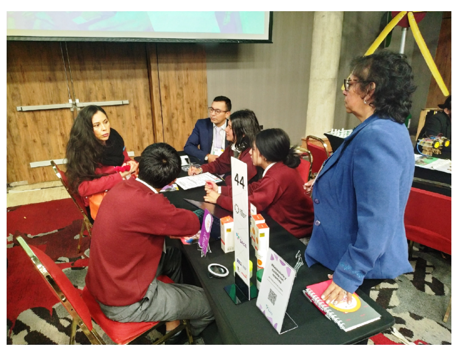 Stand colegio Jorge Soto del Corral IED