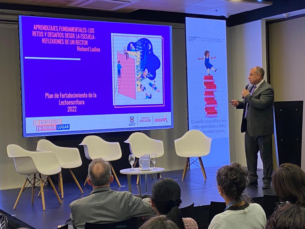 Bogotá ratifica compromiso para garantizar que niñas y niños aprendan a leer y a escribir en sus primeros años de vida