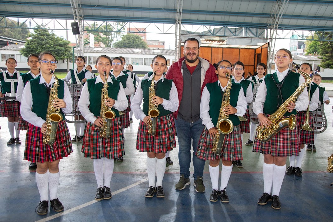 El Liceo Femenino de Cundinamarca Mercedes Nariño le apuesta a la música a través de sus ‘Centros de interés’