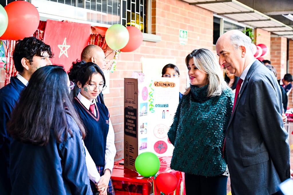 El Colegio Villemar el Carmen celebró el mes de la francofonía con la presencia del embajador de Francia y la secretaria de Educación del Distrito