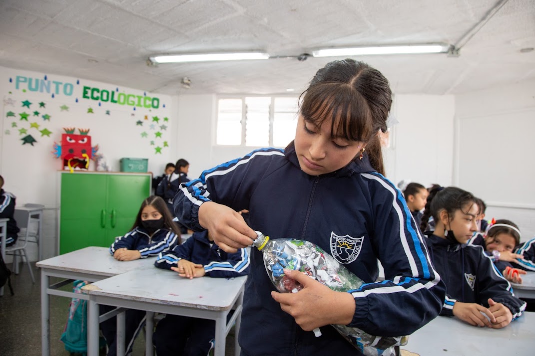 En el colegio Llano Oriental la alimentación escolar se utiliza para aprender a cuidar el ambiente