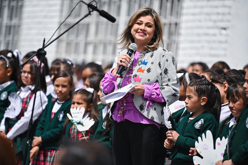 El Liceo Femenino de Cundinamarca Mercedes Nariño cumplió 106 años de historia y empoderamiento femenino