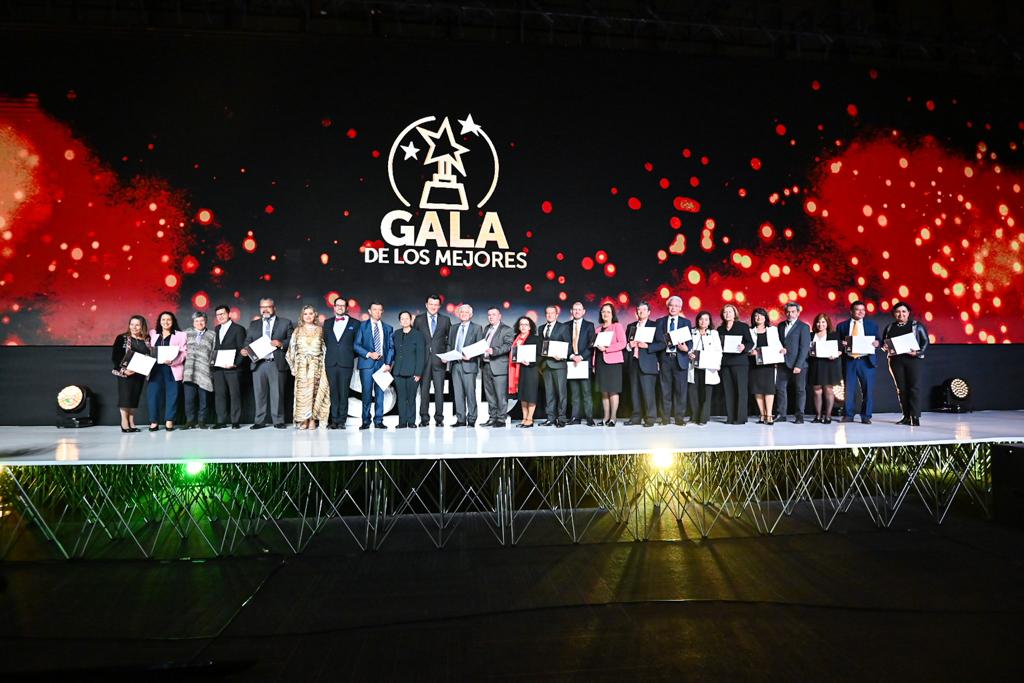 ‘Esa Bogotá que está haciendo la mayor inversión en educación de su historia, esa es la Bogotá que estamos construyendo’: Claudia López