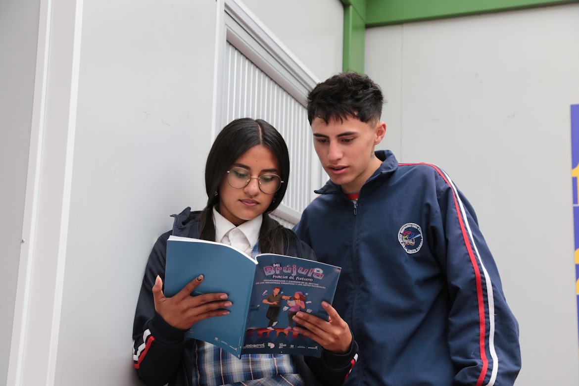 ¿Eres estudiantes de 10° y 11°? Conoce qué estudiar y en qué trabajar en el mundo de hoy