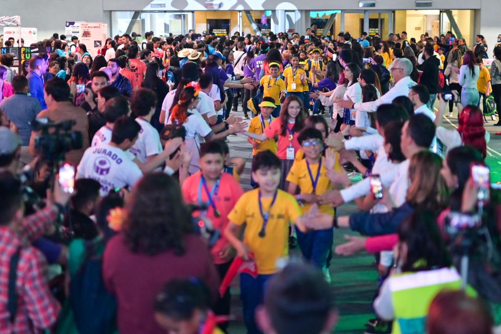 Bogotá premió el talento estudiantil de las Olimpiadas STEM 2023