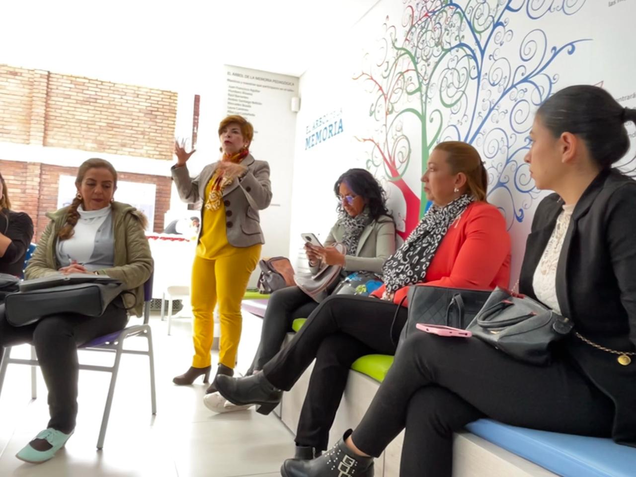 visita delegación uruguaya a colegio público de Bogotá 