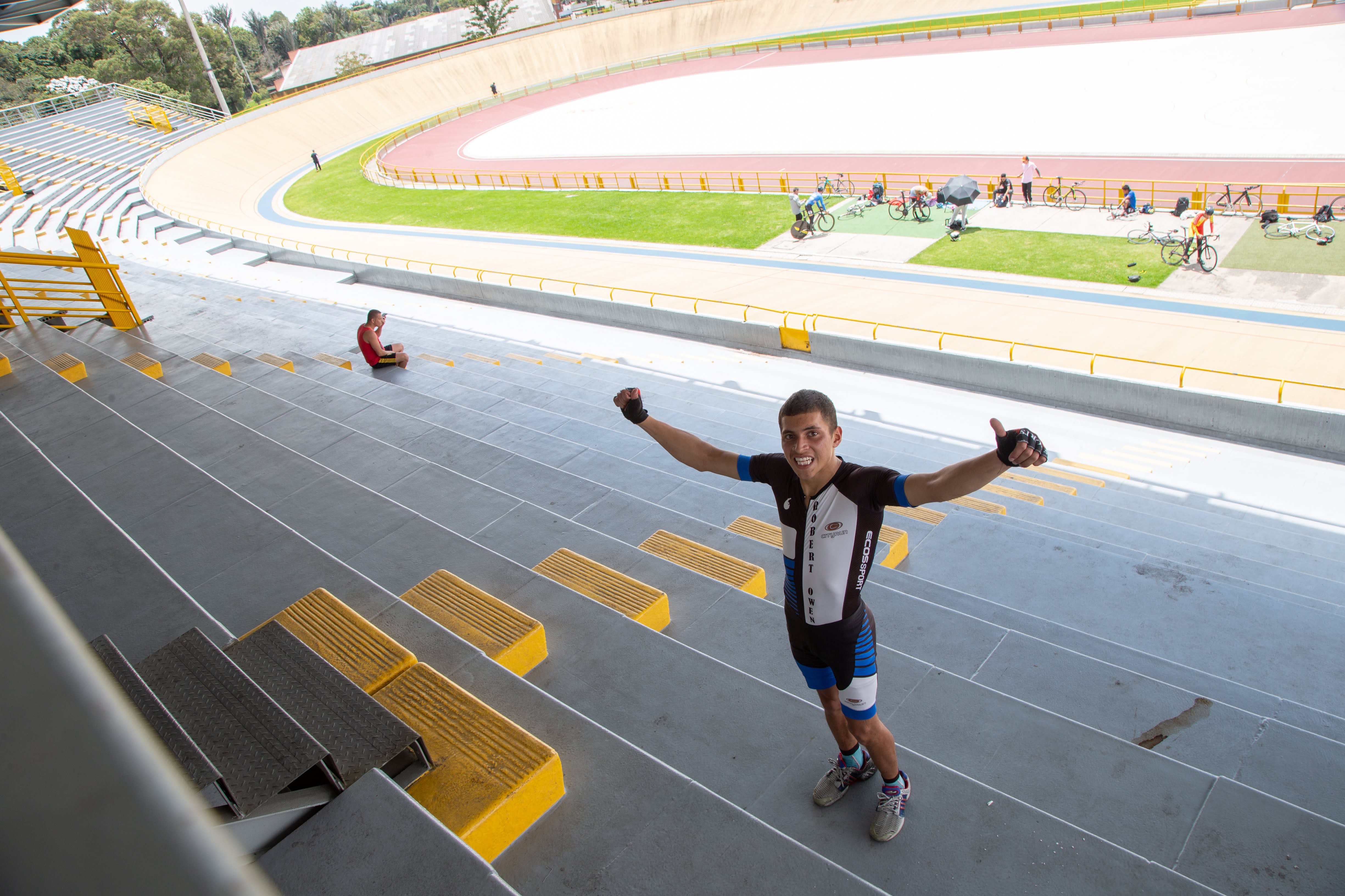 #HistoriaEnVideo: Vairon Quintero, el estudiante que hizo parte de ‘Al Colegio en Bici’ y ahora sueña con ser atleta paralímpico  