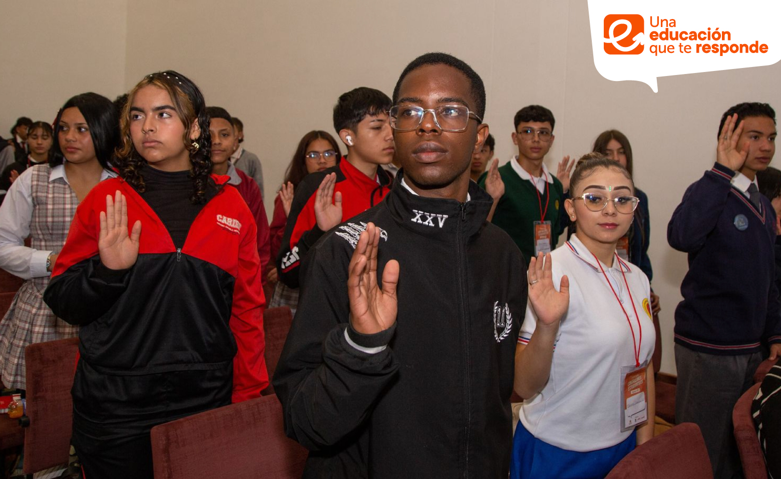 Estudiantes de colegio distrital