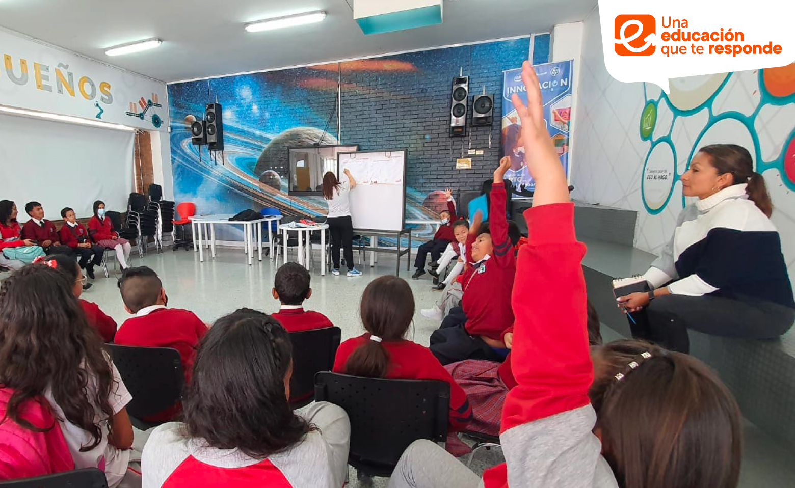 Alumnos en salón de clases