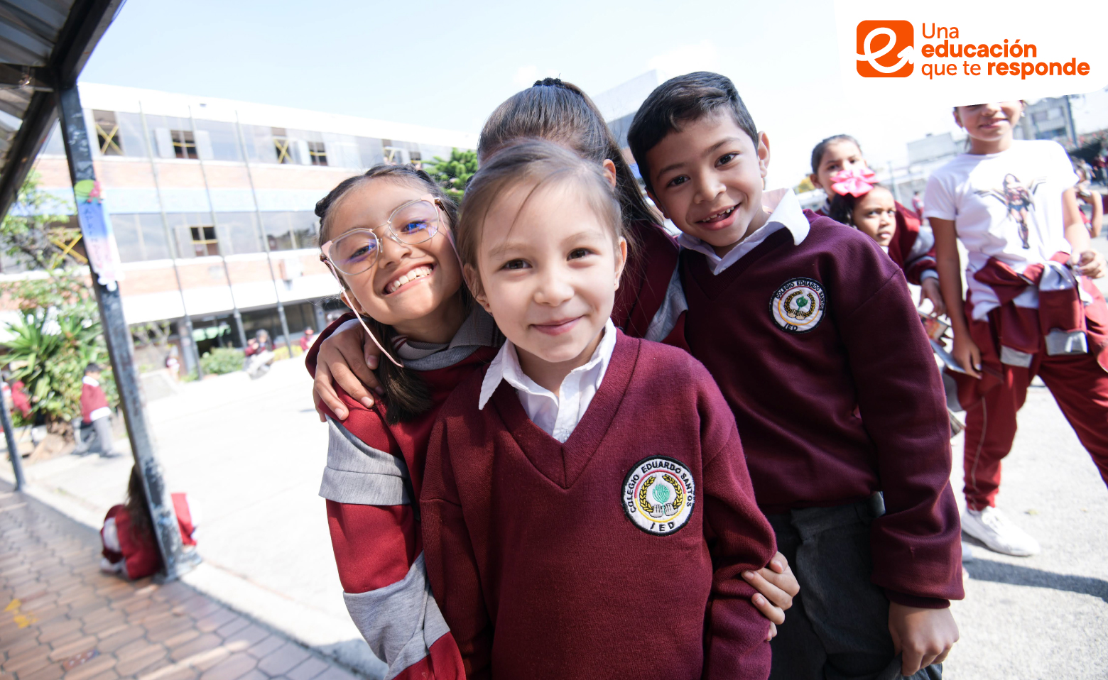 Estudiantes de colegio distrital