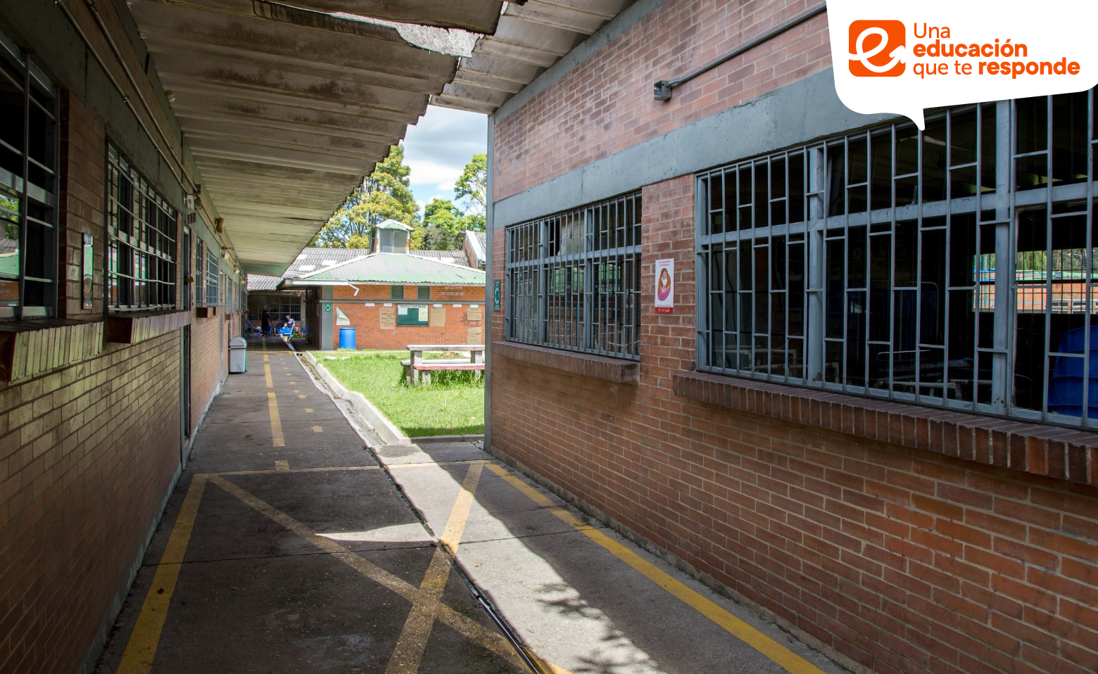 Colegio La Palestina - Pasillo interior