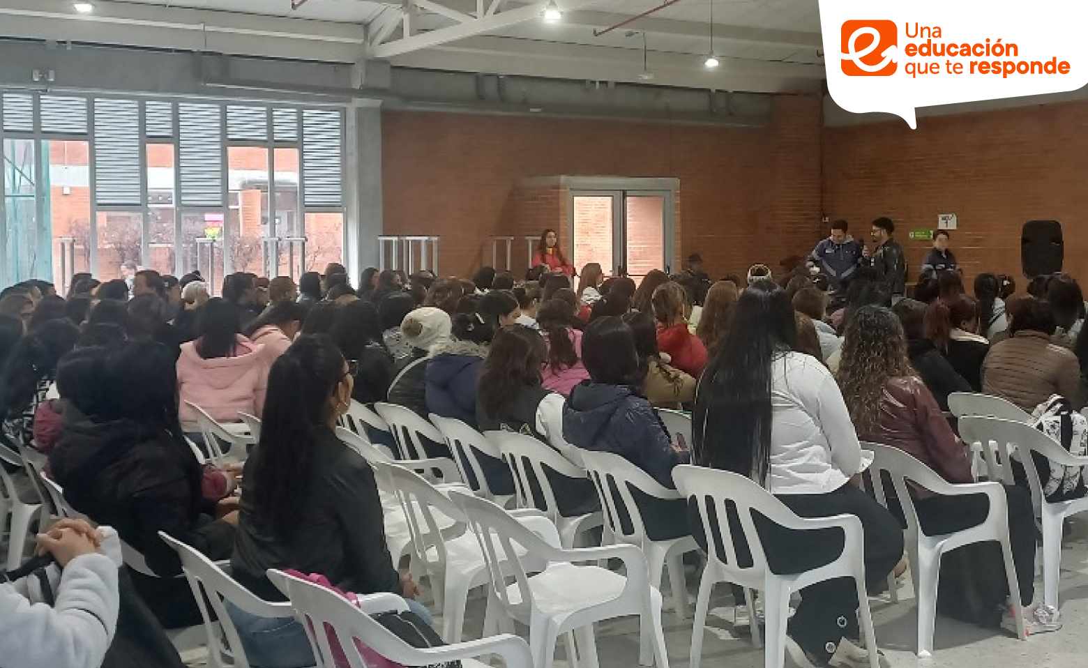 Acudientes de estudiantes