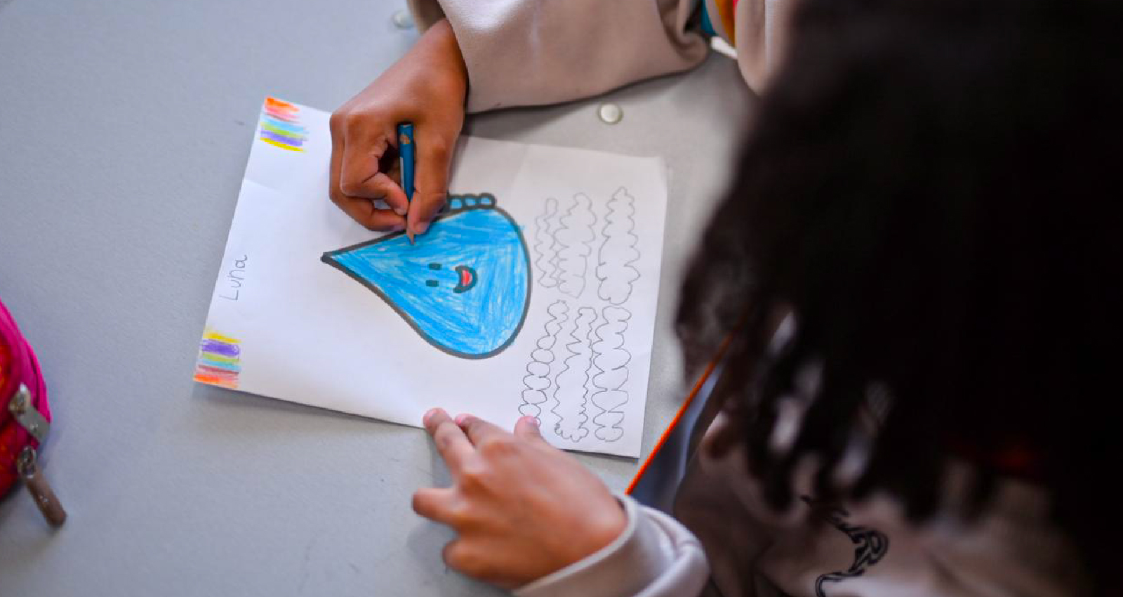 Dibujo conmemorativo para ahorro de agua en Bogotá