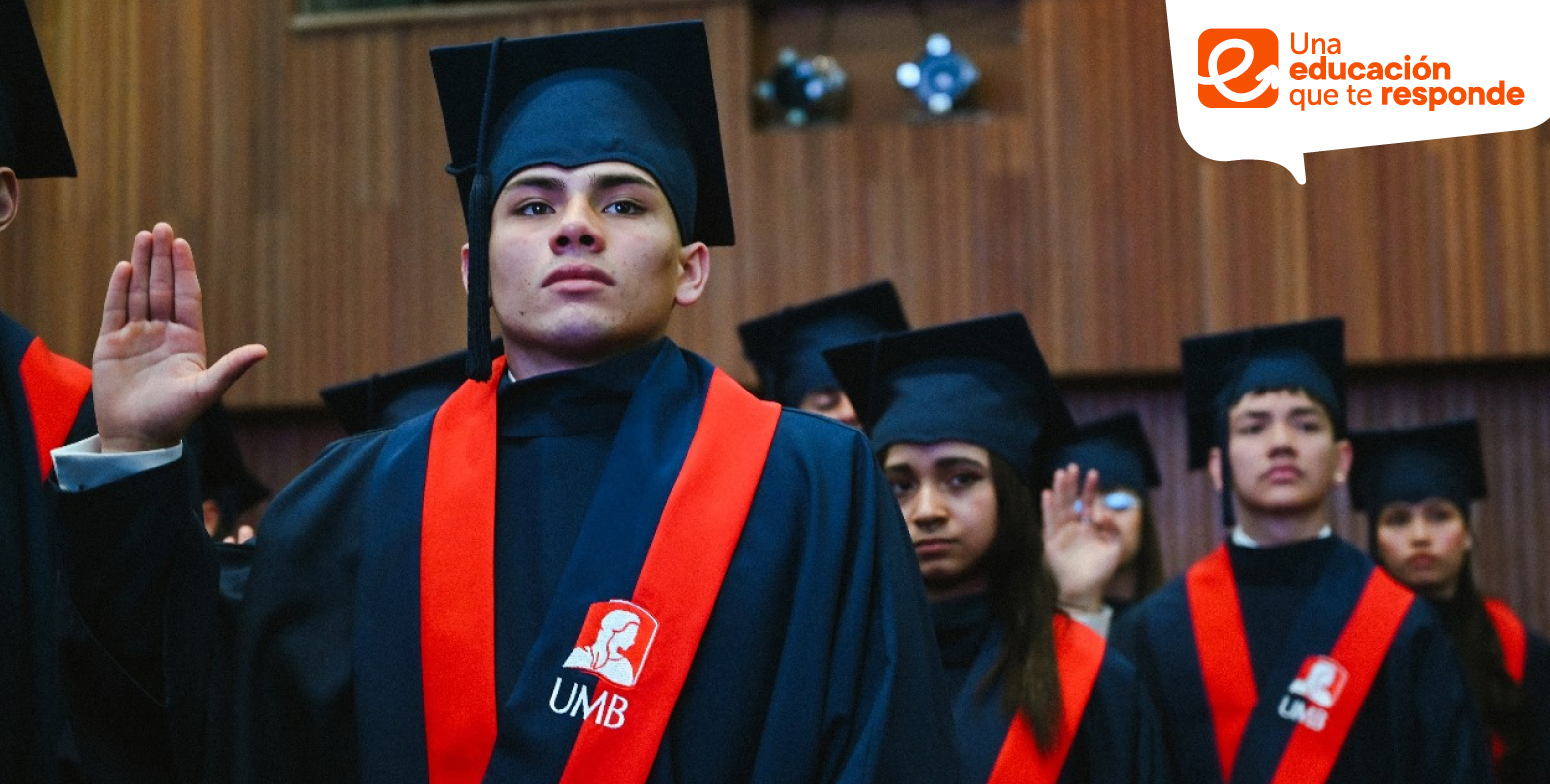 Estudiantes de colegio distrital