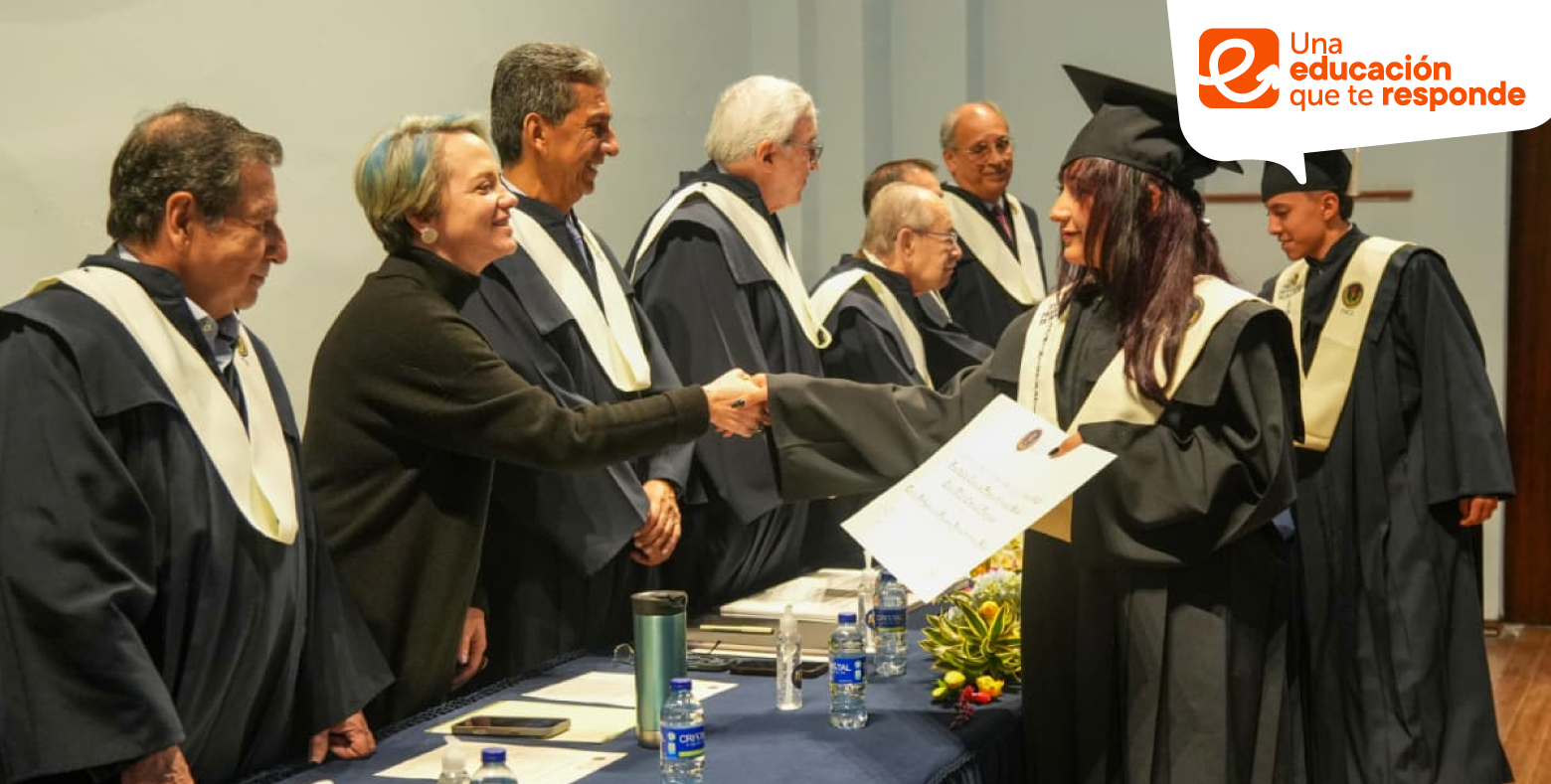 Estudiantes de colegio distrital