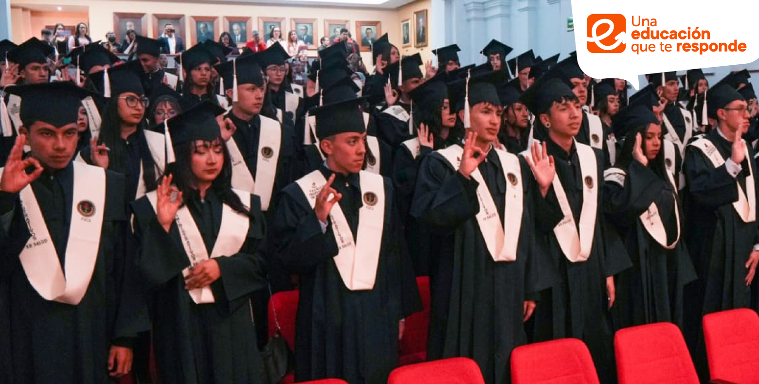 Estudiantes de colegio distrital