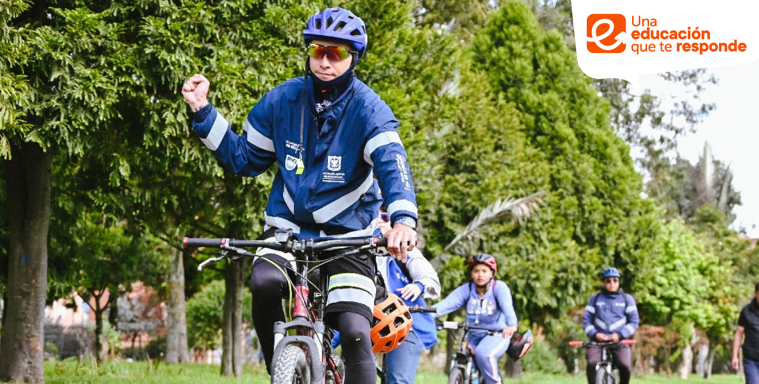 Estudiantes de colegio distrital