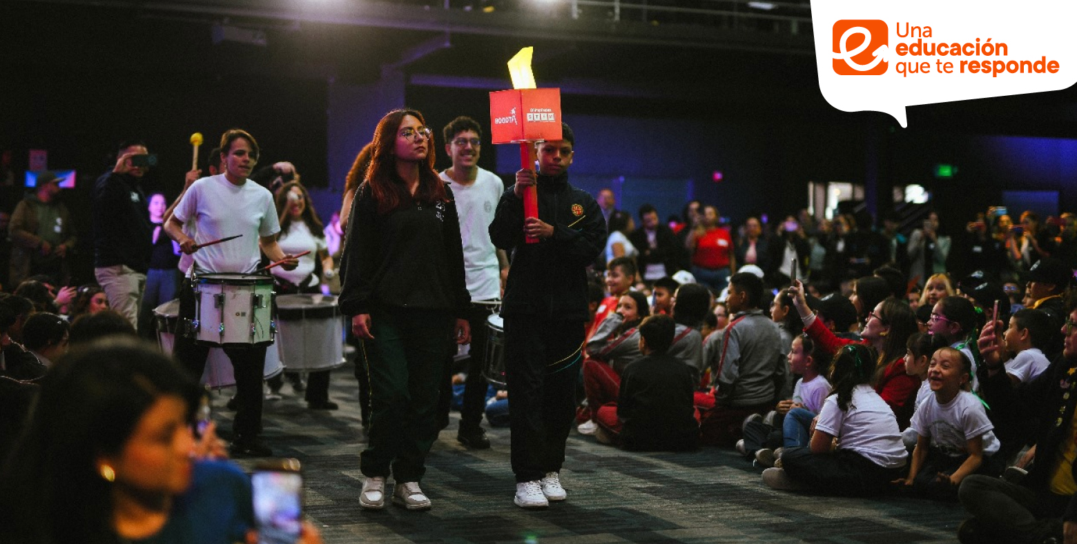 Estudiantes de colegio distrital