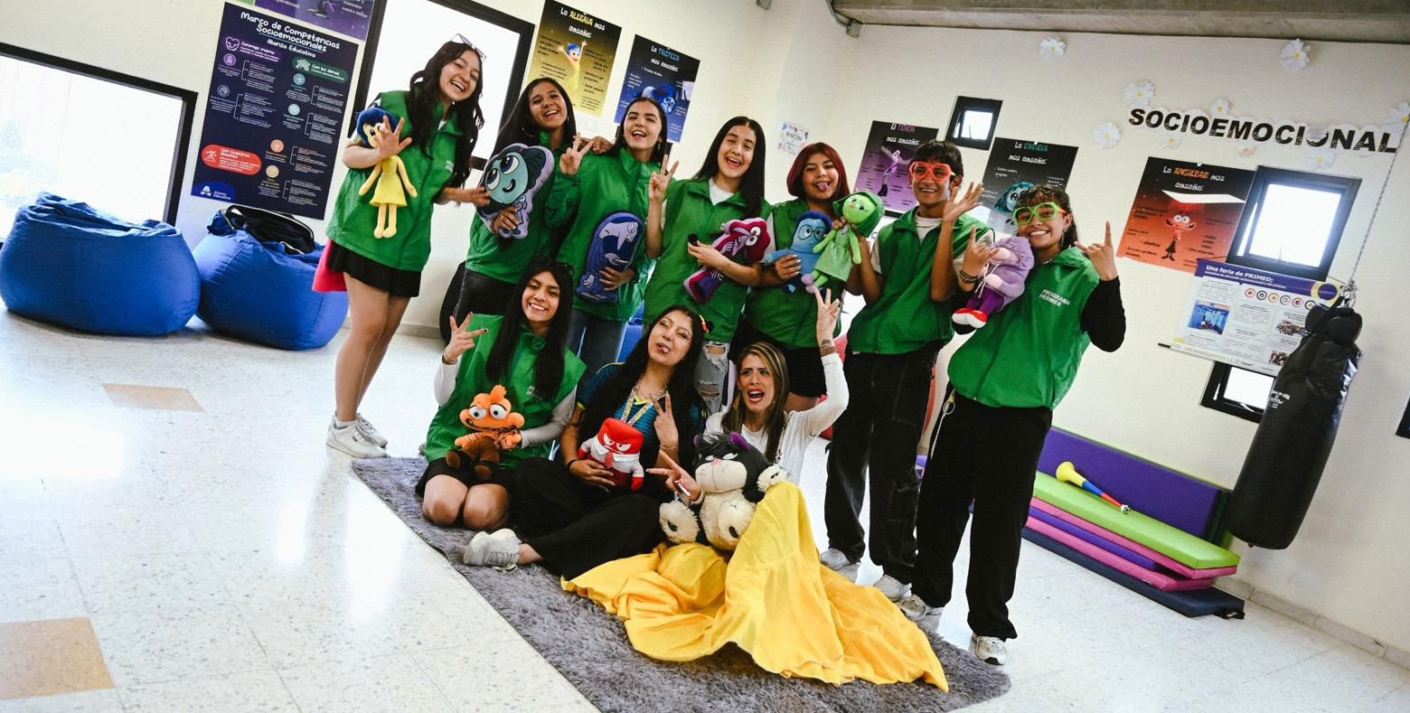 Estudiantes de colegio distrital