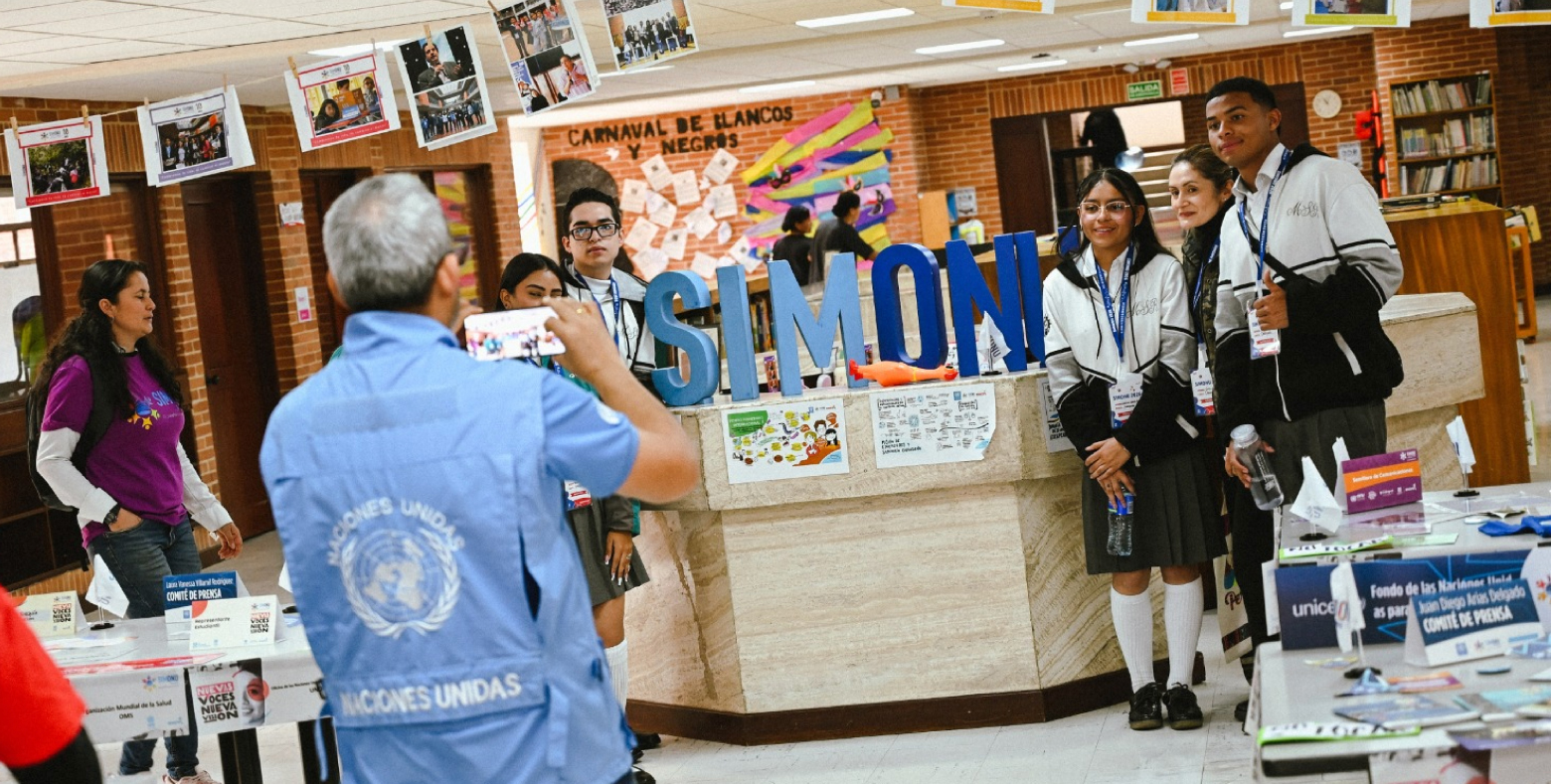 Estudiantes de colegio distrital