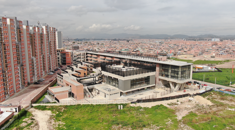 Ahora los nuevos colegios públicos de Bogotá llevan el nombre de ‘Mujeres Memorables’ 