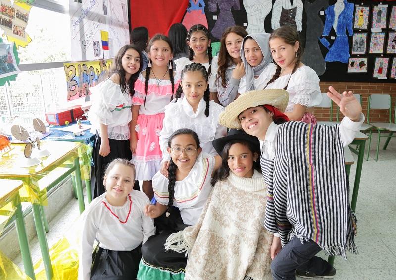 Estudiantes disfrazados