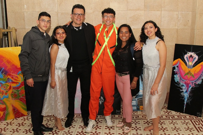 Estudiantes disfrazados