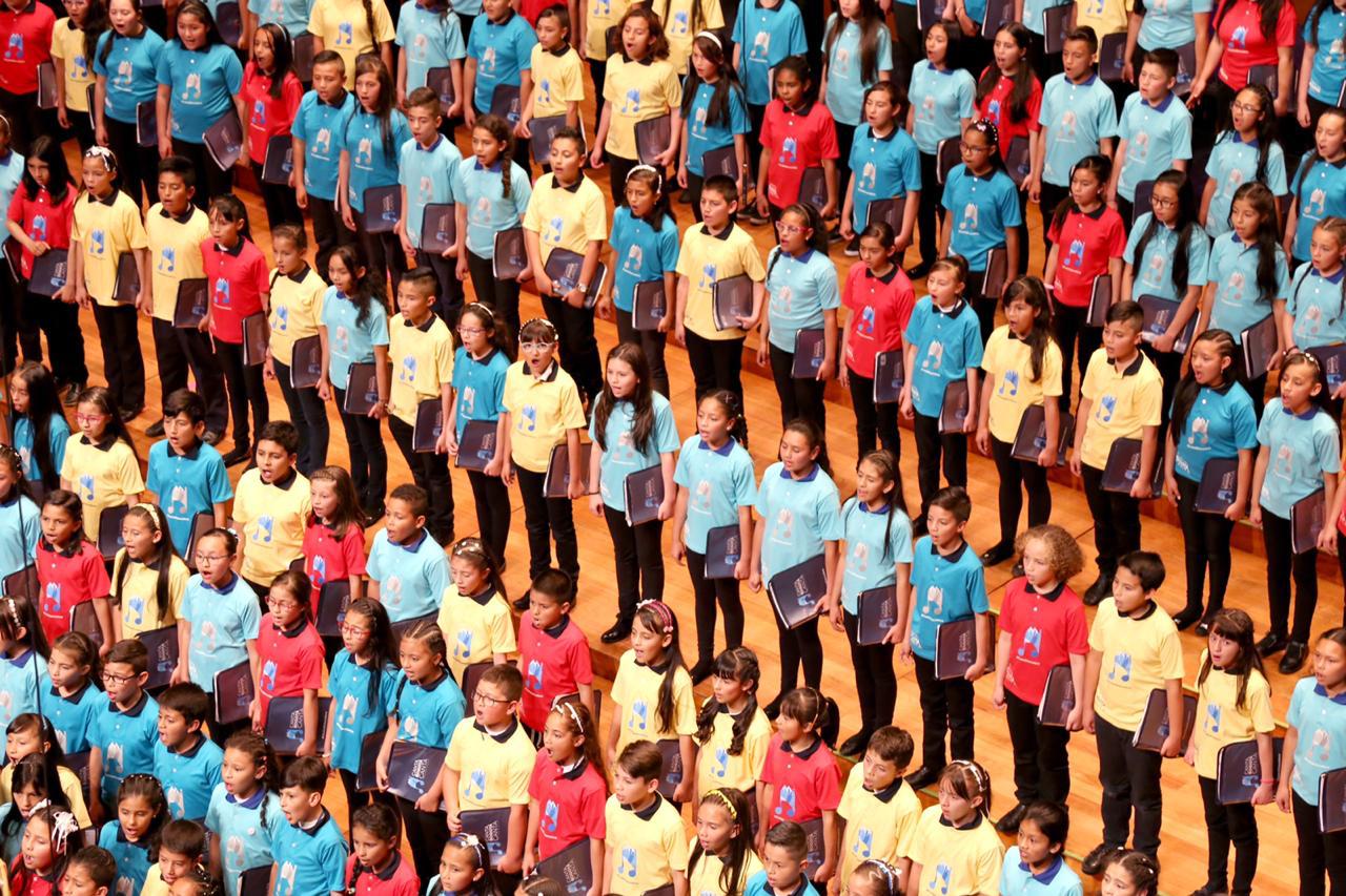 Estudiantes canta Bogotá canta