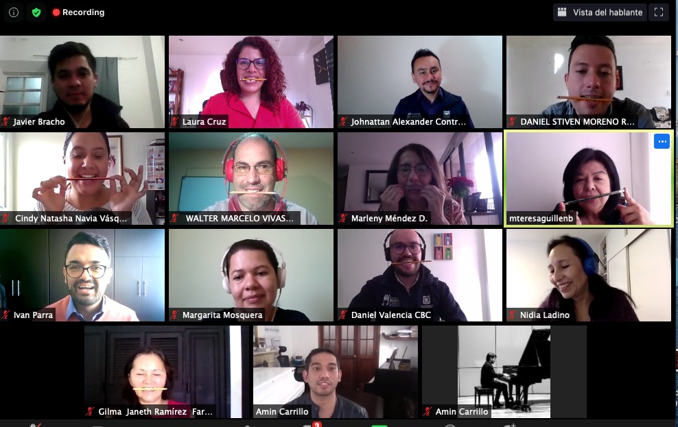 María Teresa en video llamada 