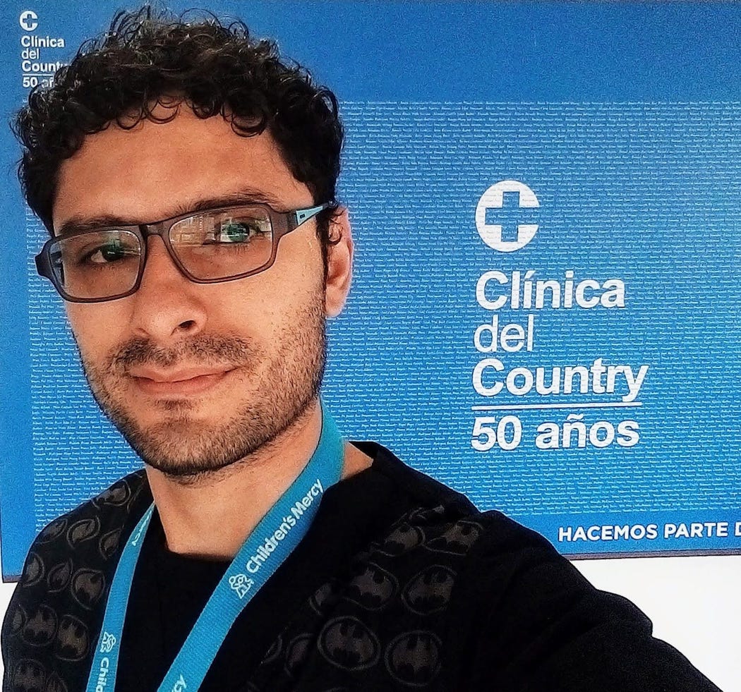 EL profe Camilo en la clínica del Country