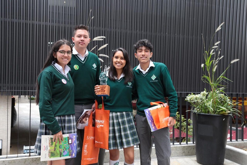 Estudiantes ganadores