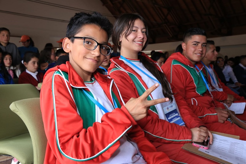 Estudiantes sonriendo