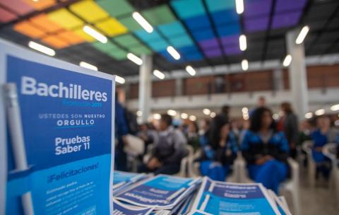Estudiantes de Bogotá, preparados para las pruebas Saber 11 ...